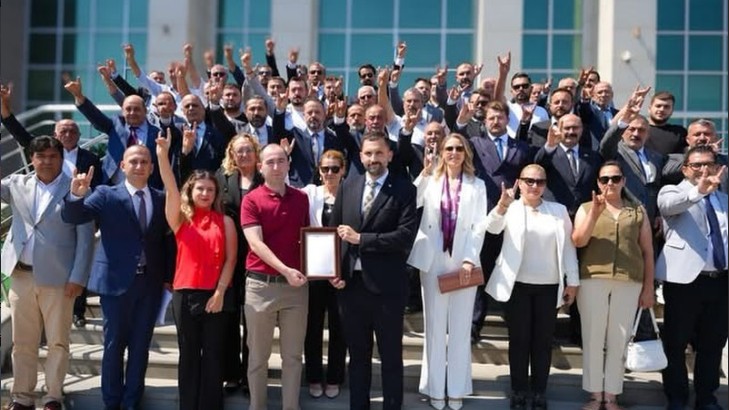 Milliyetçi Hareket Partisi Tekirdağ İl Teşkilatı mazbatasını teslim aldı.