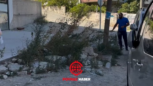 ÇUKURDAN KAÇMAK İSTEYEN TRAFİĞİ TEHLİKEYE ATIYOR: OSMANLI CADDESİ SAKİNLERİ ÇÖZÜM BEKLİYOR!